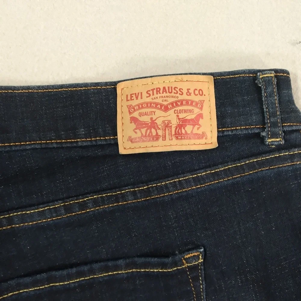 Levis good used